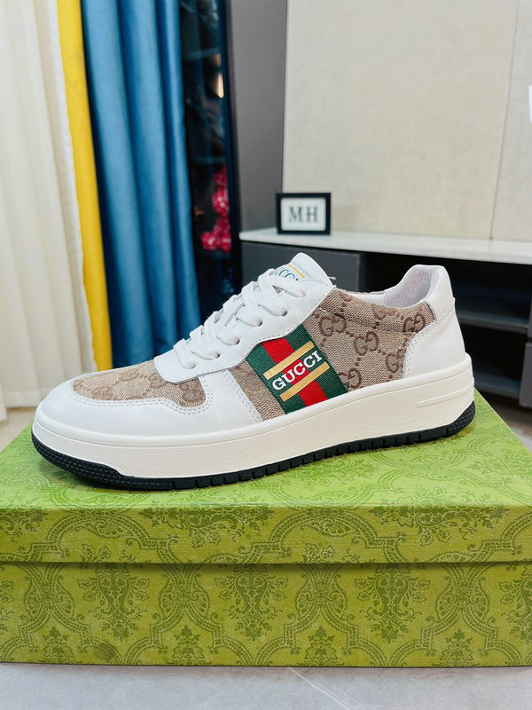 men gucci shoes-562